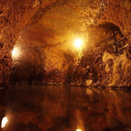 Kurokawa Onsen Yama No Yado Shinmeikan Minamioguni Exteriér fotografie